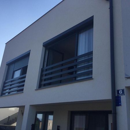 Appartements Vir Luaran gambar