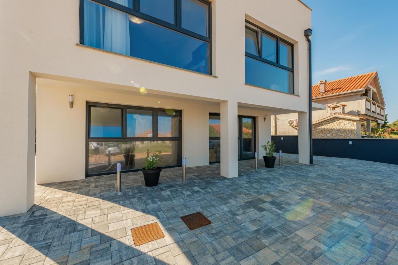 Appartements Vir Luaran gambar