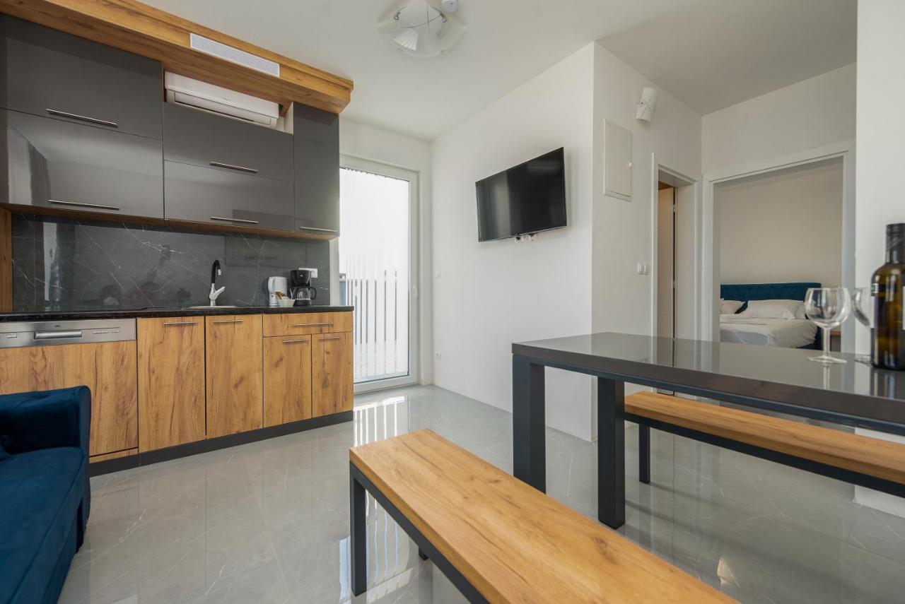 Appartements Vir Luaran gambar